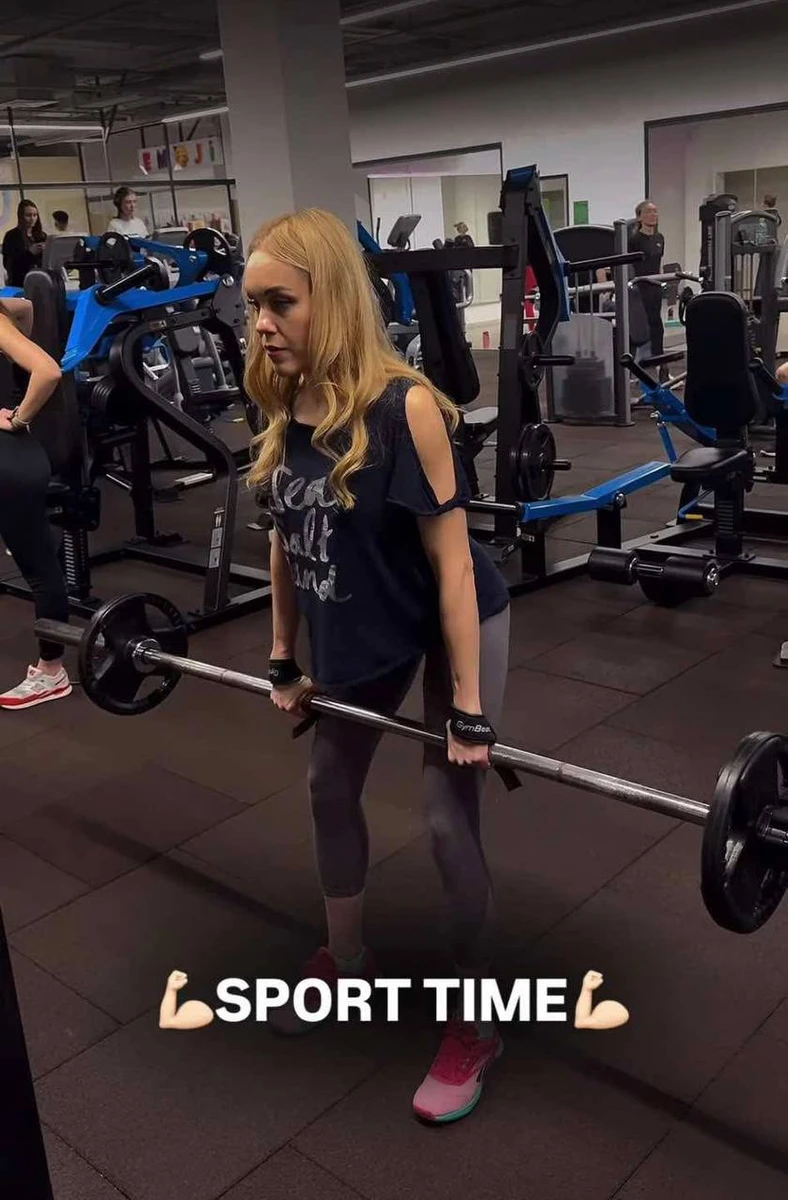 Олена Тополя зі штангою