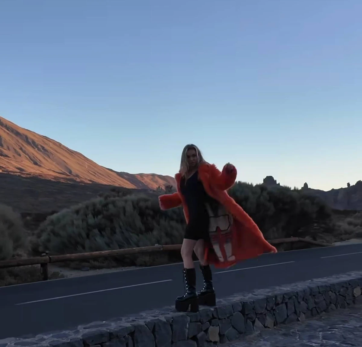 Камінська прокинулася раніше, щоби встигнути побачити гарні кольори