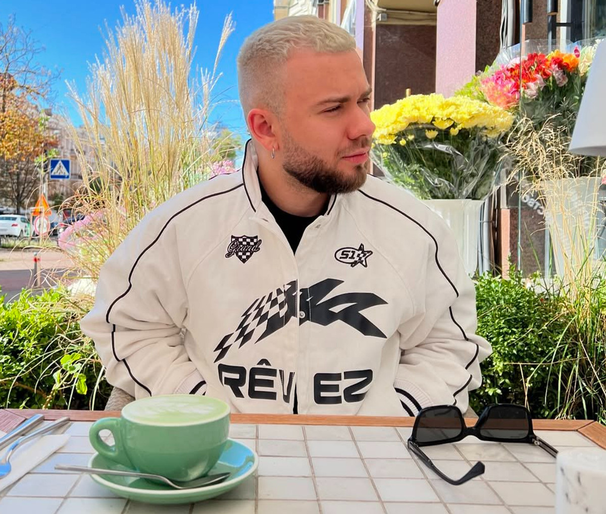 Цікаві факти з життєпису LAUD