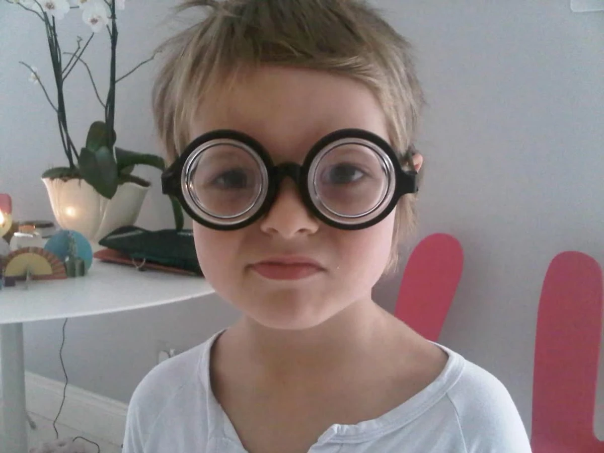 Гвінет Пелтроу привітала сина з 20-річчям дитячими фото