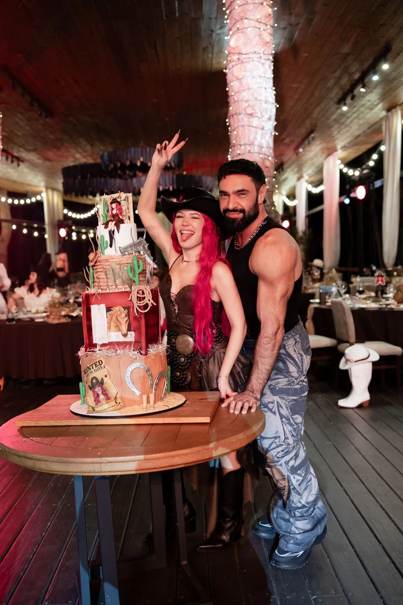 Кенді Суперстар і Козловський