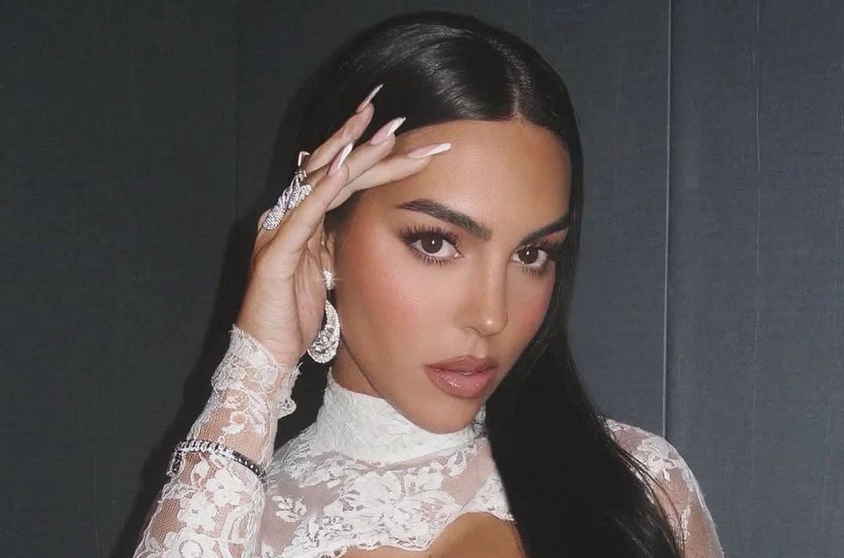 Наречена Роналду