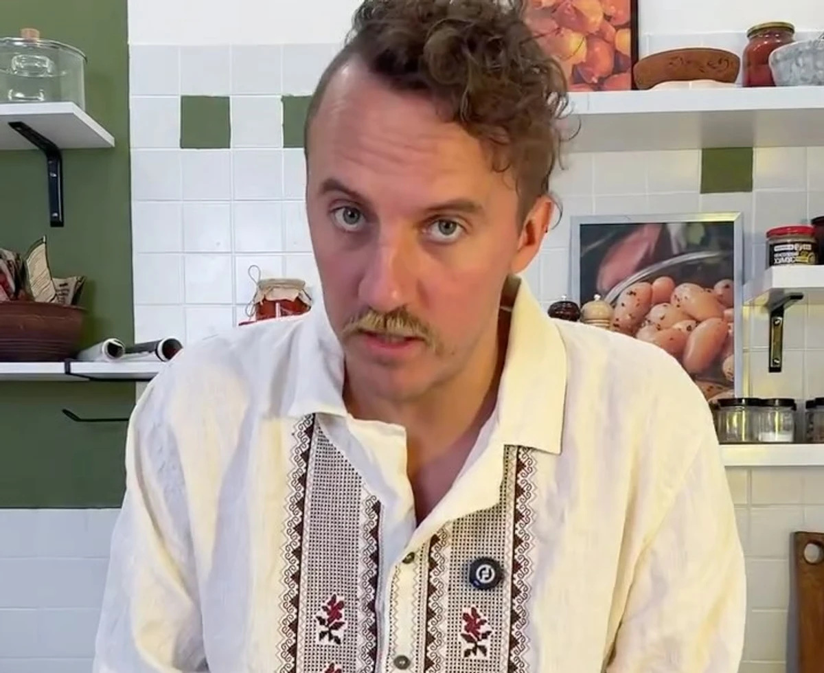 Євген Клопотенко попозував для фото