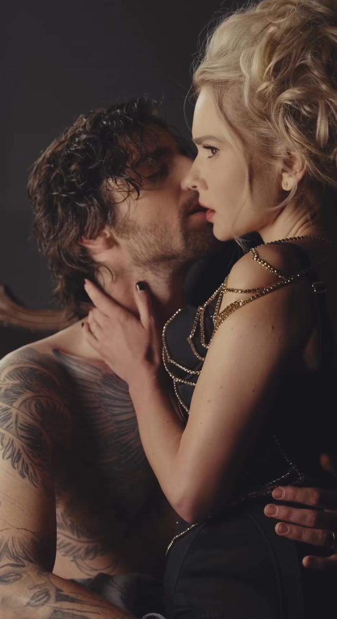 Володимир Дантес поцілував Олену Лавренюк на зйомках фільму