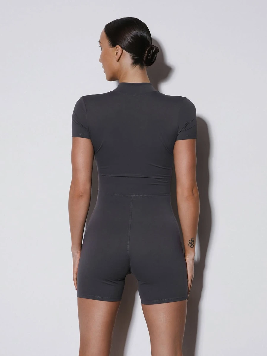 Ганна Різатдінова похвалилася тілом в рекламі спортлуків