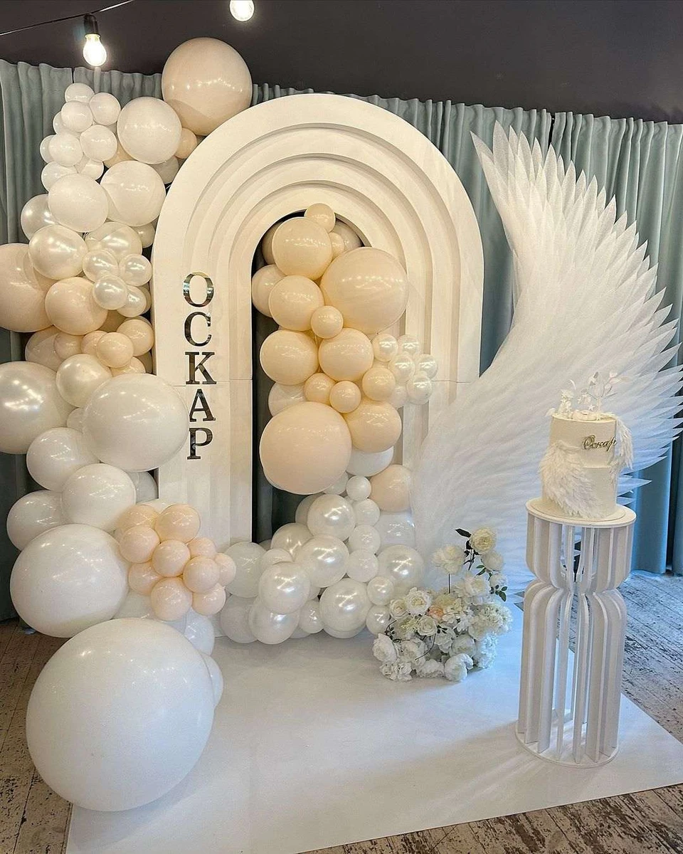 Козловський показав декор для святкування хрестин свого первістка