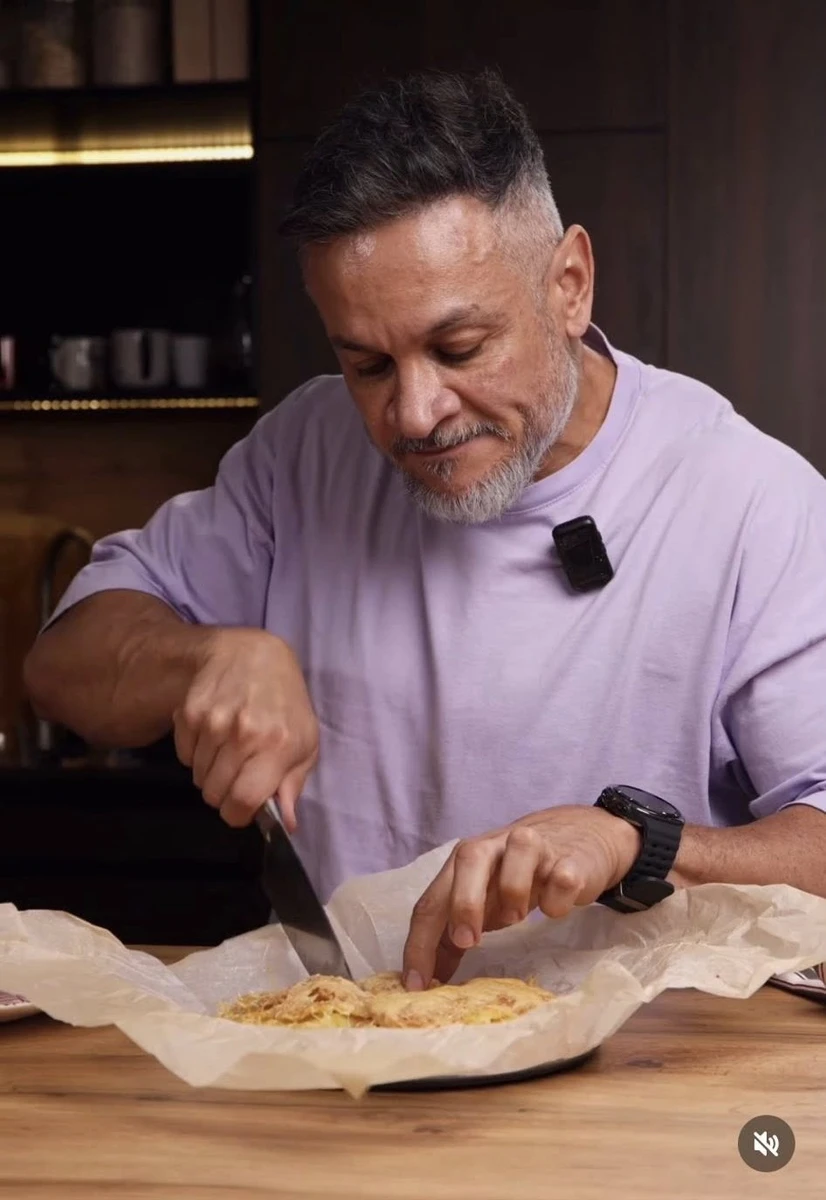 Ектор Хіменес-Браво в інстаграм