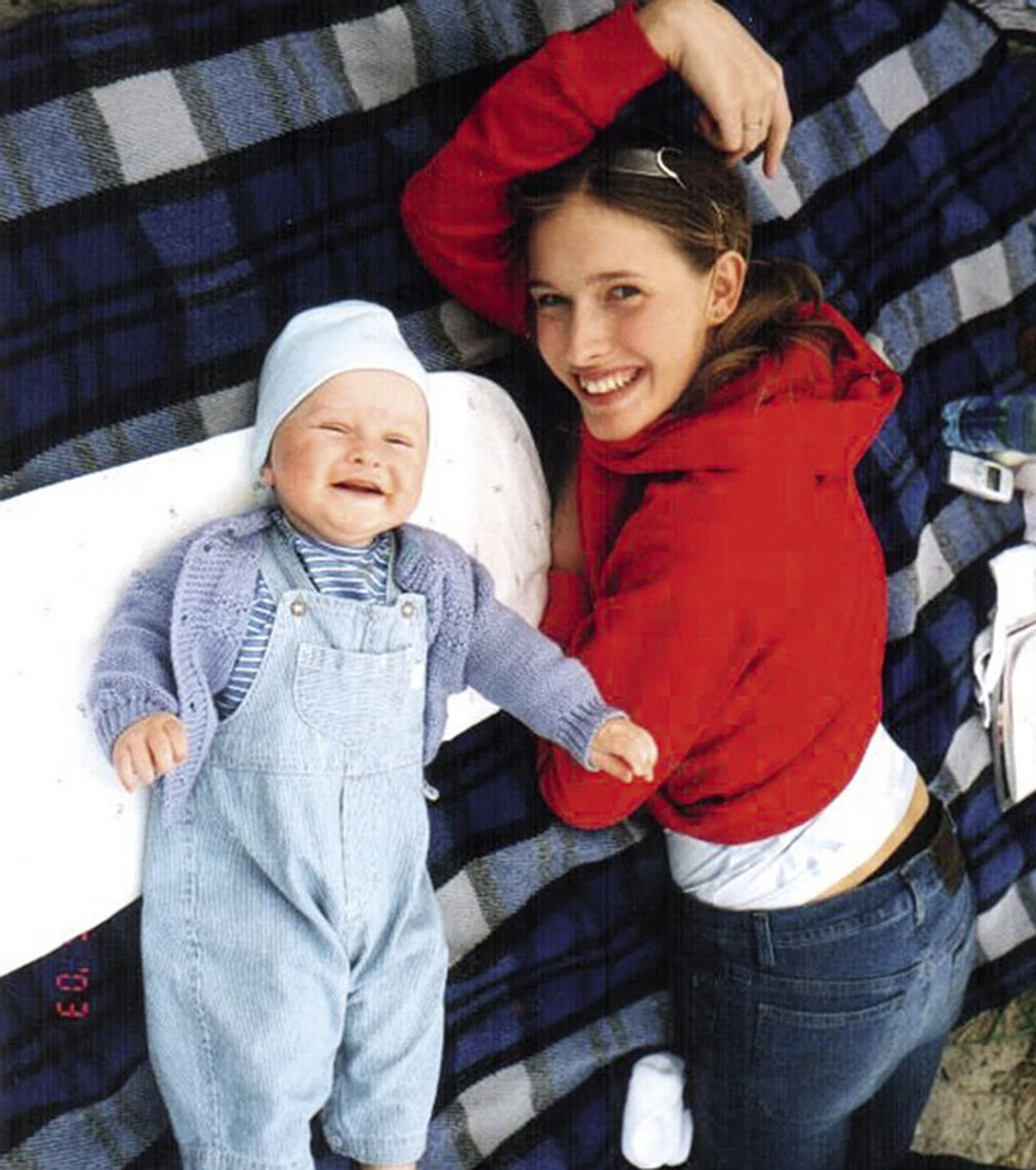 Юна Катя та крихітка Ілля