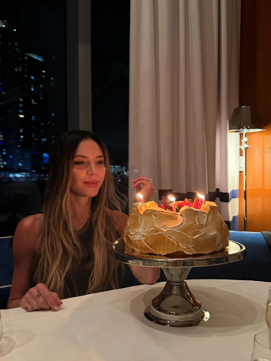 Вікторія Бекхемс подякувала родині за святкування 52-річчя