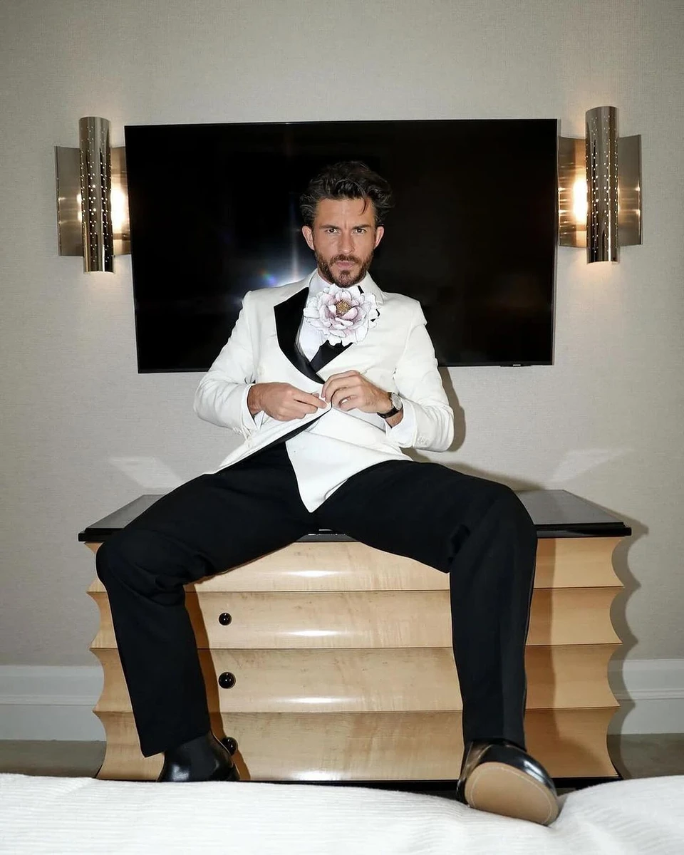 Джонатан Бейлі Бріджертони 3 сезон