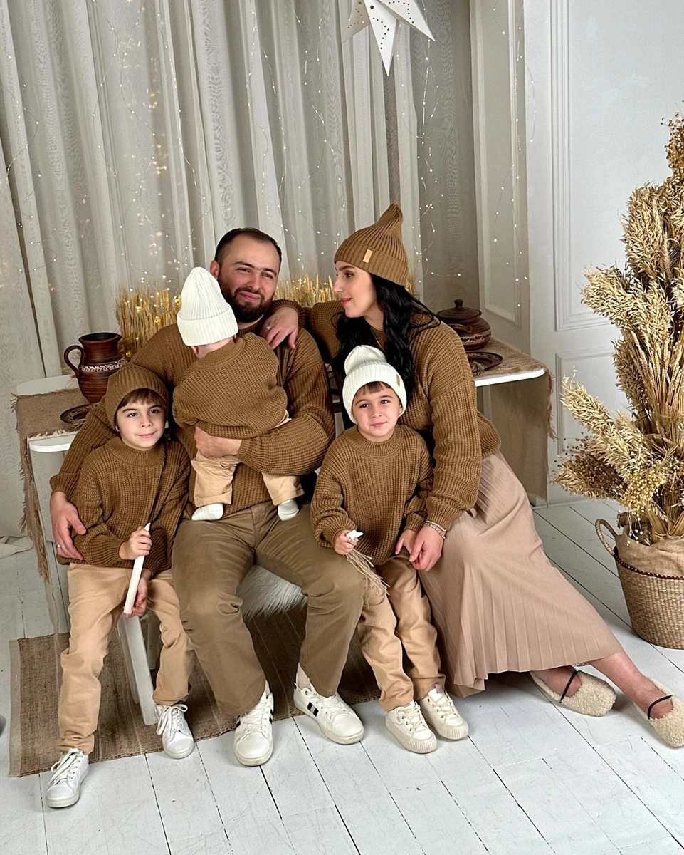 Джамала з чоловіком і синами