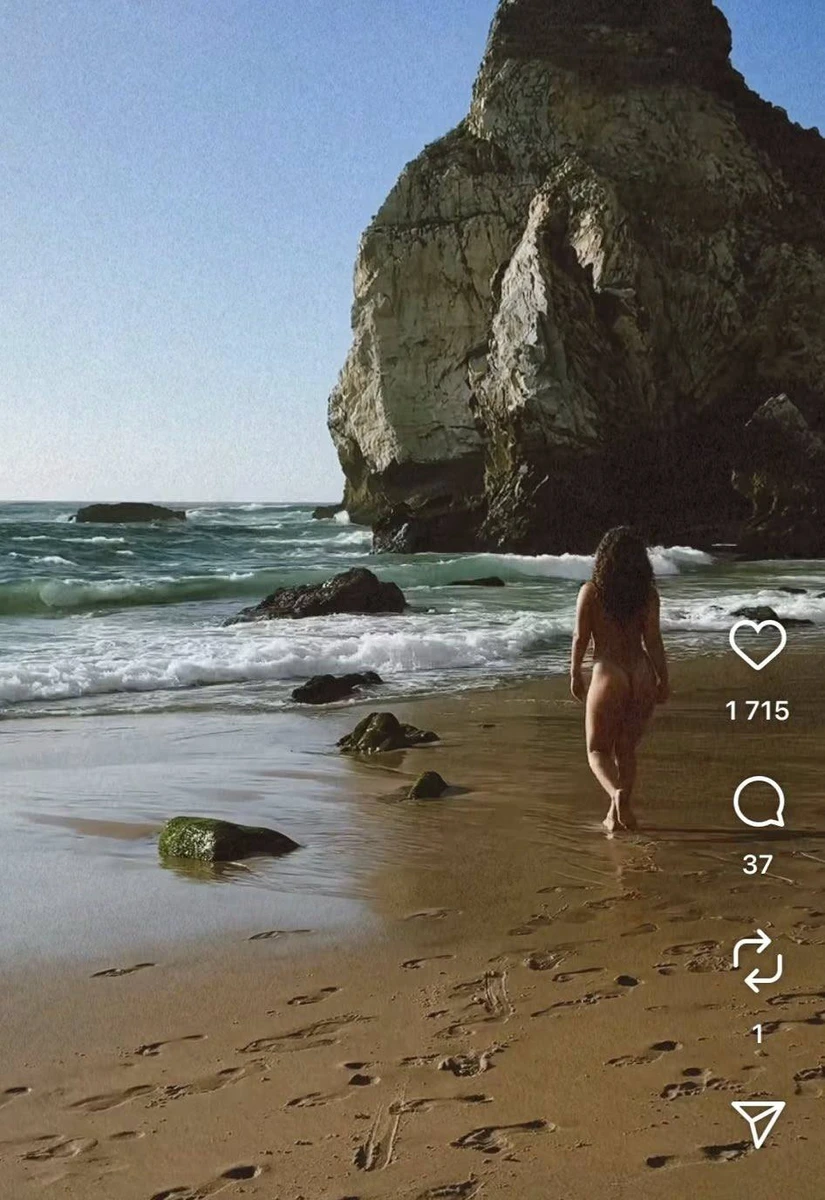 Дар'я Легейда в купальнику