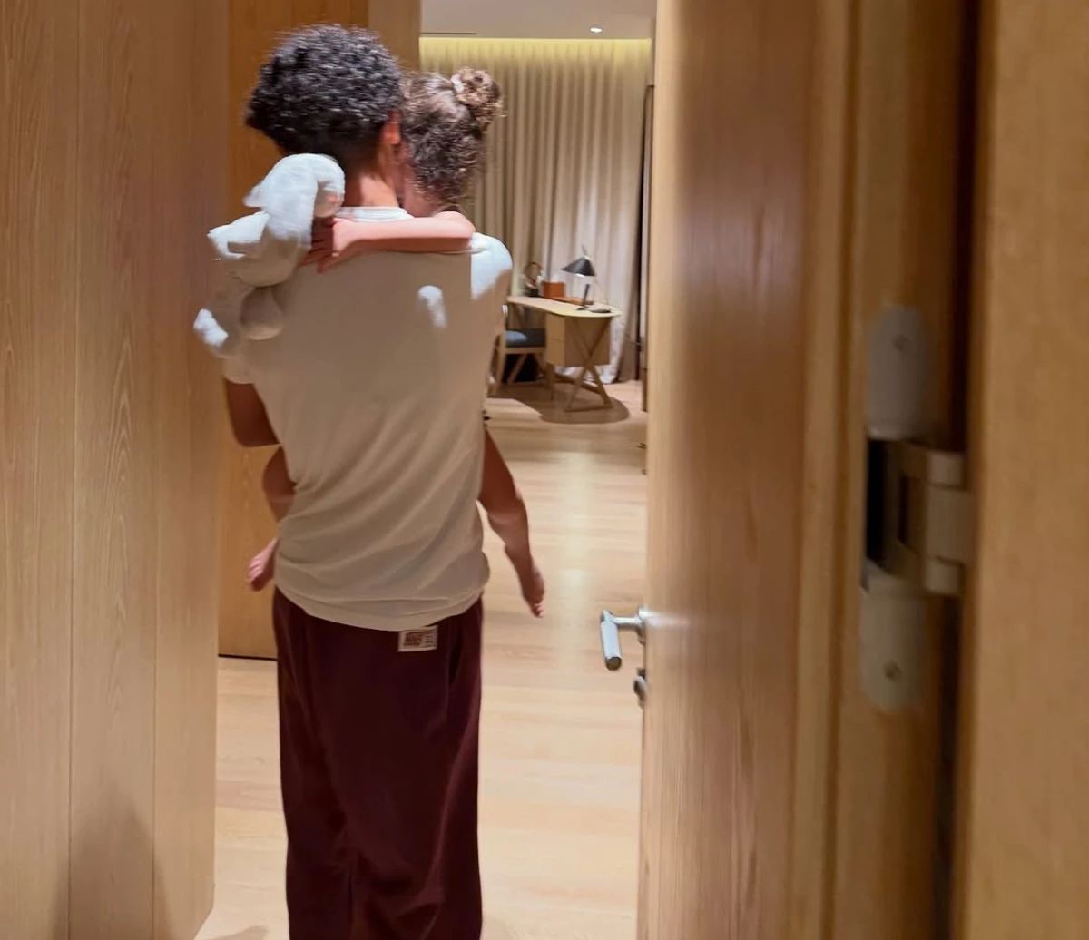 Наречена Кріштіану Роналду показала їхнього старшого сина з молодшою сестрою