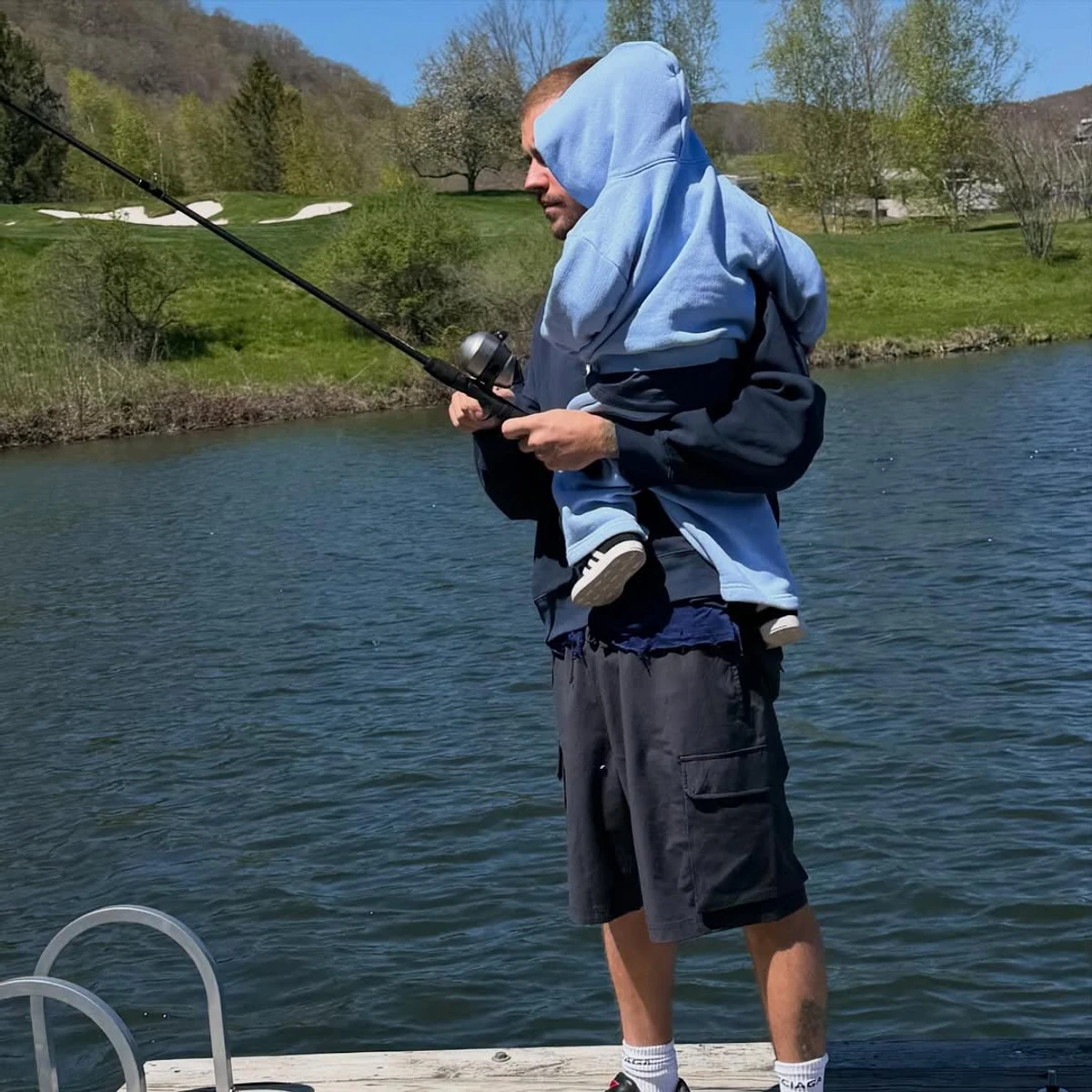 Джастін Бібер показав риболовлю зі своїм сином