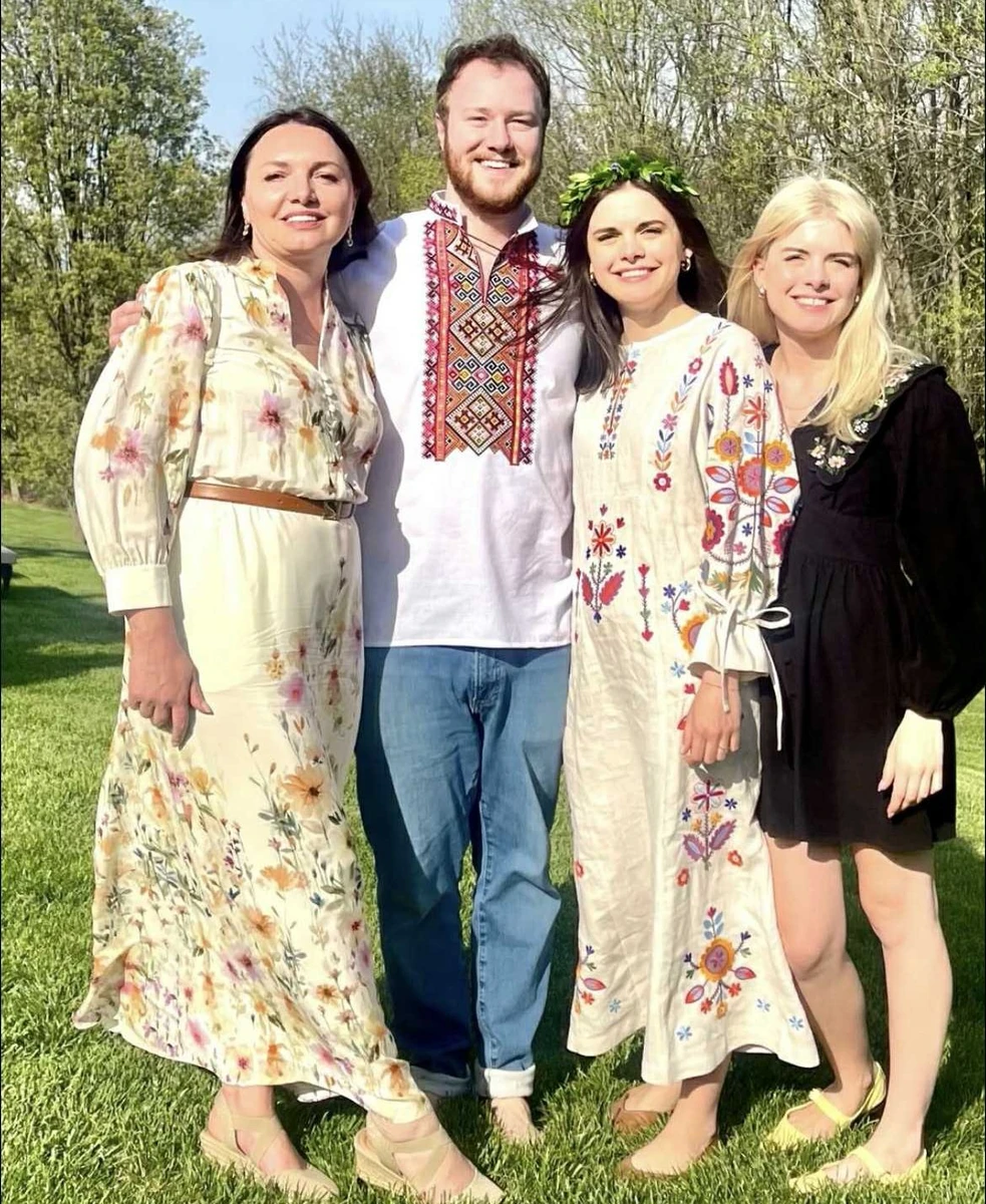 Мирослава Гонгадзе з зятем і дочками