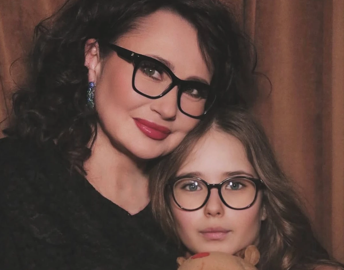 Олена Мозгова похизувалася талантом молодшої дочки