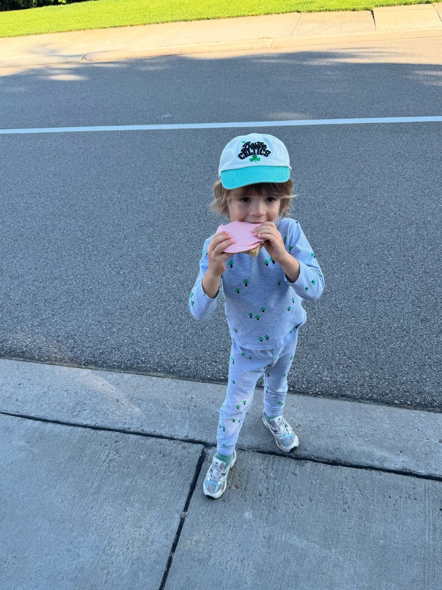 Даша Кацуріна показала розваги з сином на тлі чуток про розрив із Дантесом