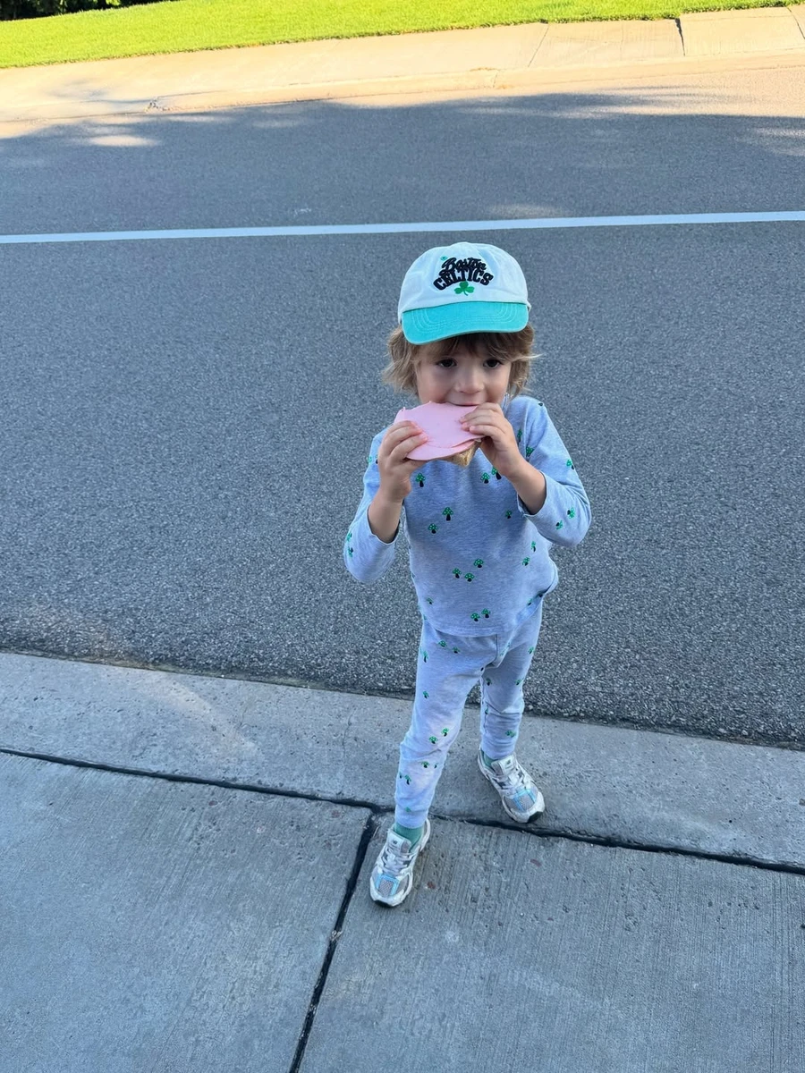 Даша Кацуріна показала розваги з сином на тлі чуток про розрив із Дантесом