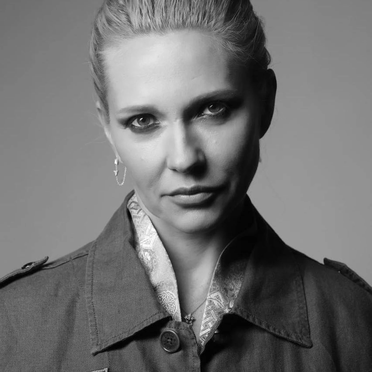 Як відомо, Зінаїда не була офіційно в шлюбі з Льовочкіним та має сина і дочку від нього 