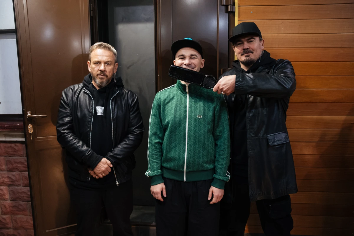 У епізодичних ролях знялись відомі українські музиканти: Фоззі та Фагот з гурту ТНМК