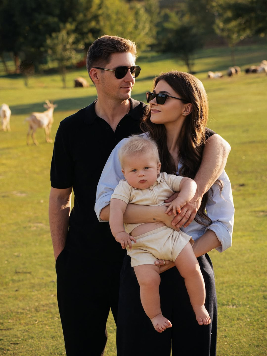 Катерина Остапчук показала фото з чоловіком та сином