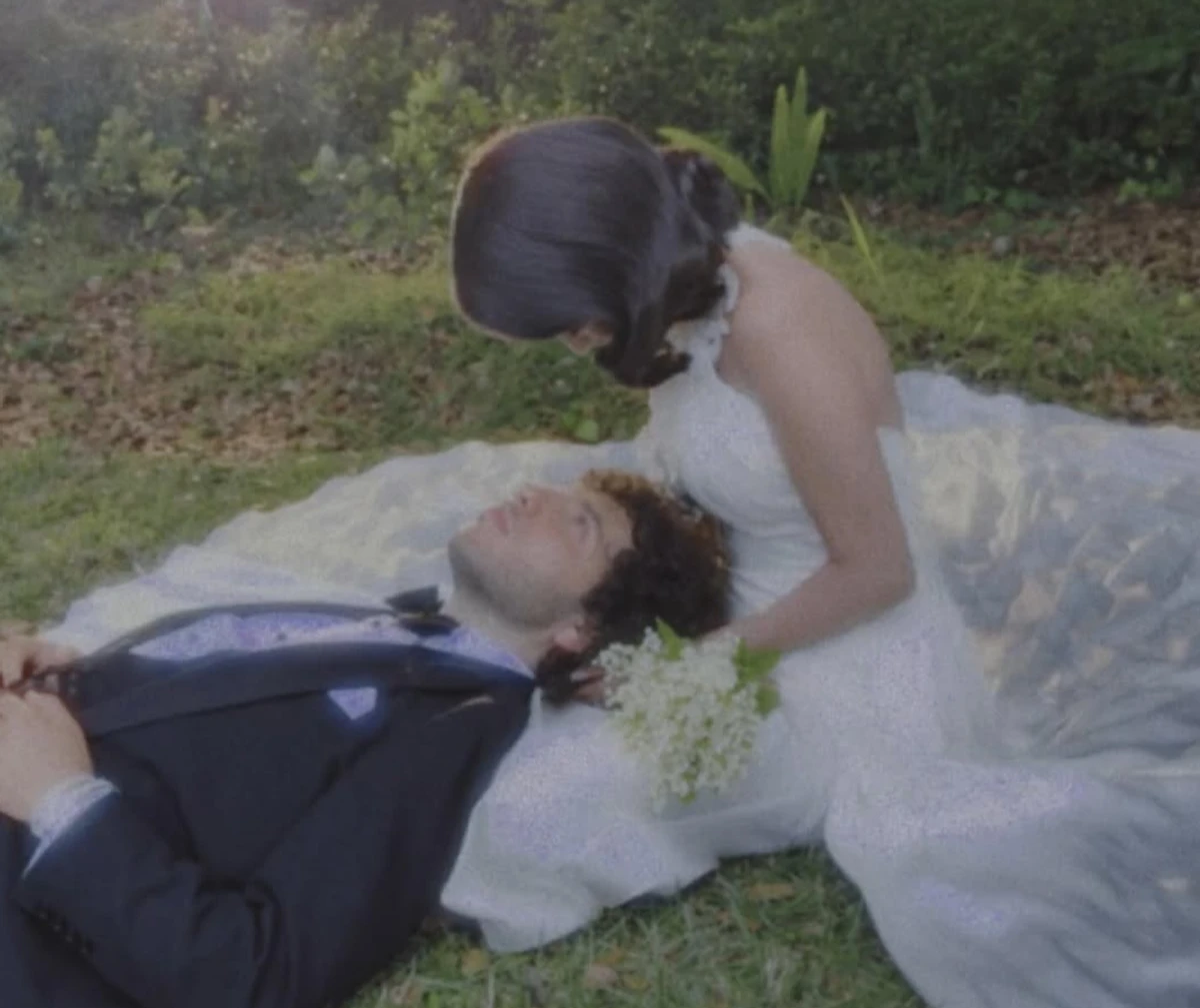 Селена Гомес похвалилася фото з весілля