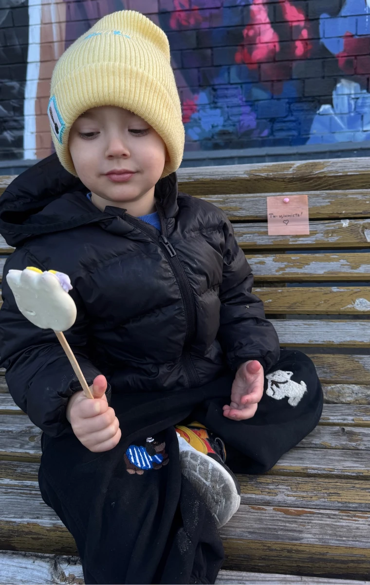 Настя Коротка показала миле фото 3-річного сина на прогулянці