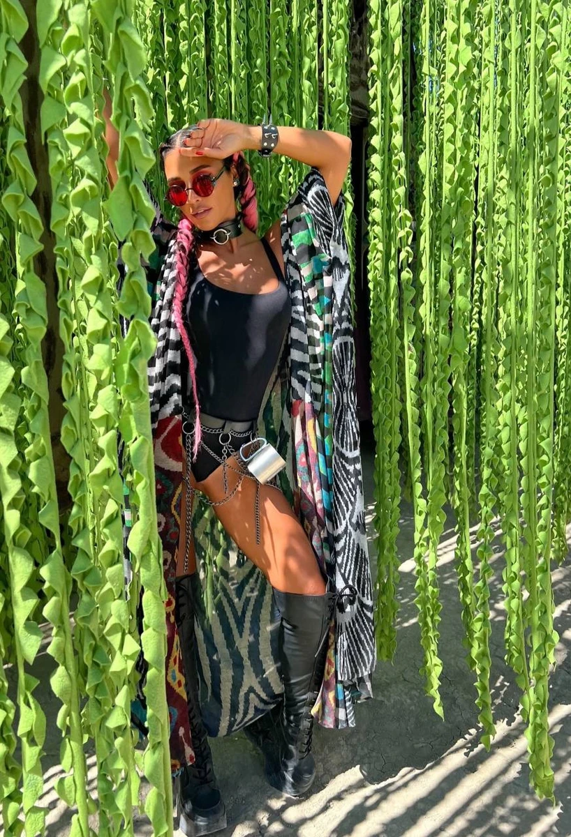 Як вам лук Санти?