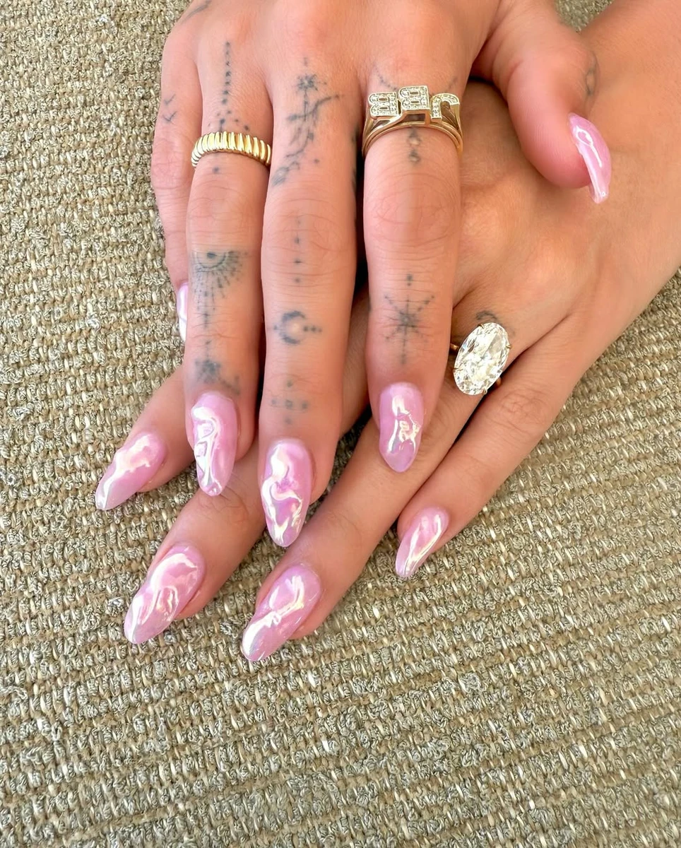 Текстурний манікюр