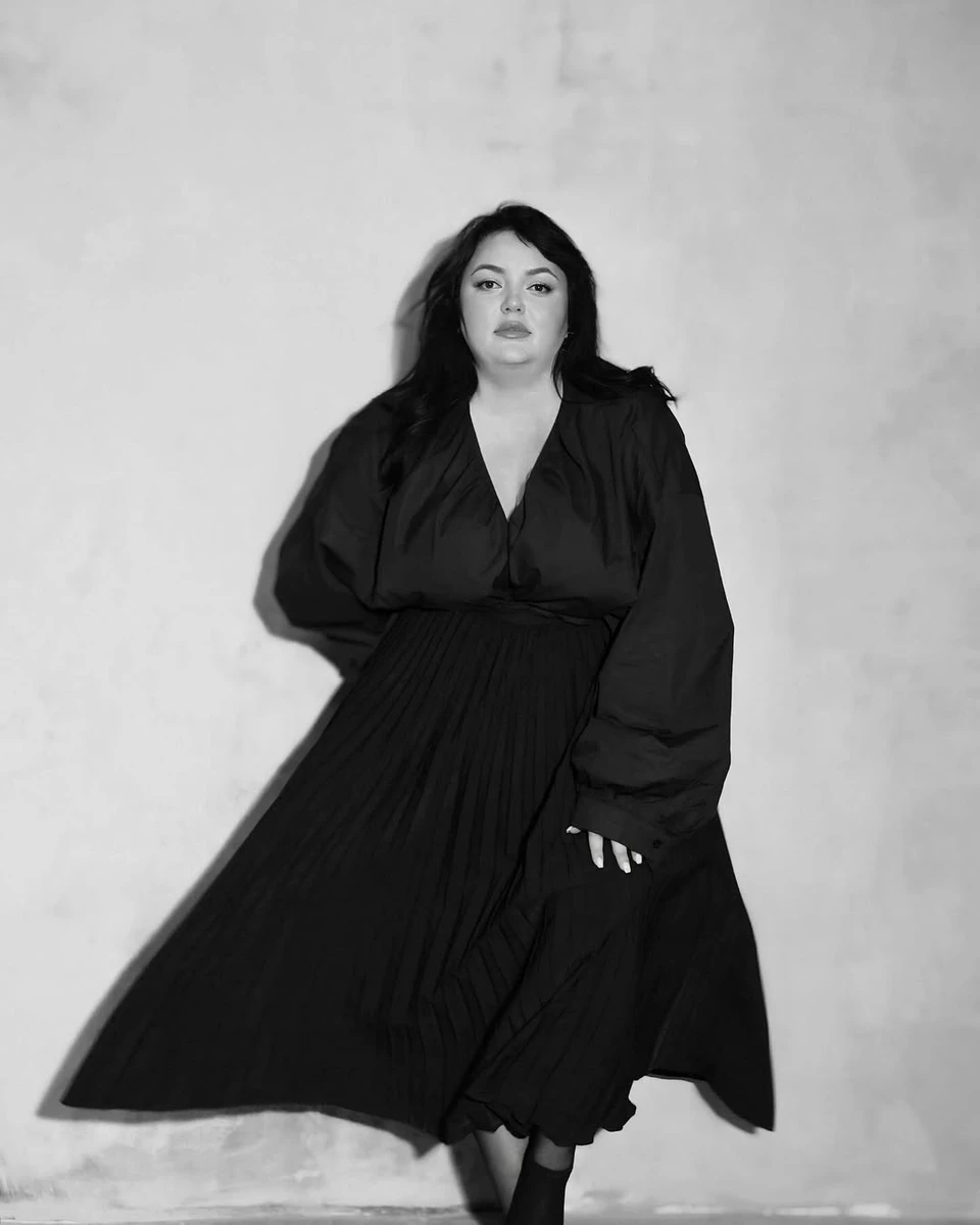 Настя Ткаченко для чорно-білого фото