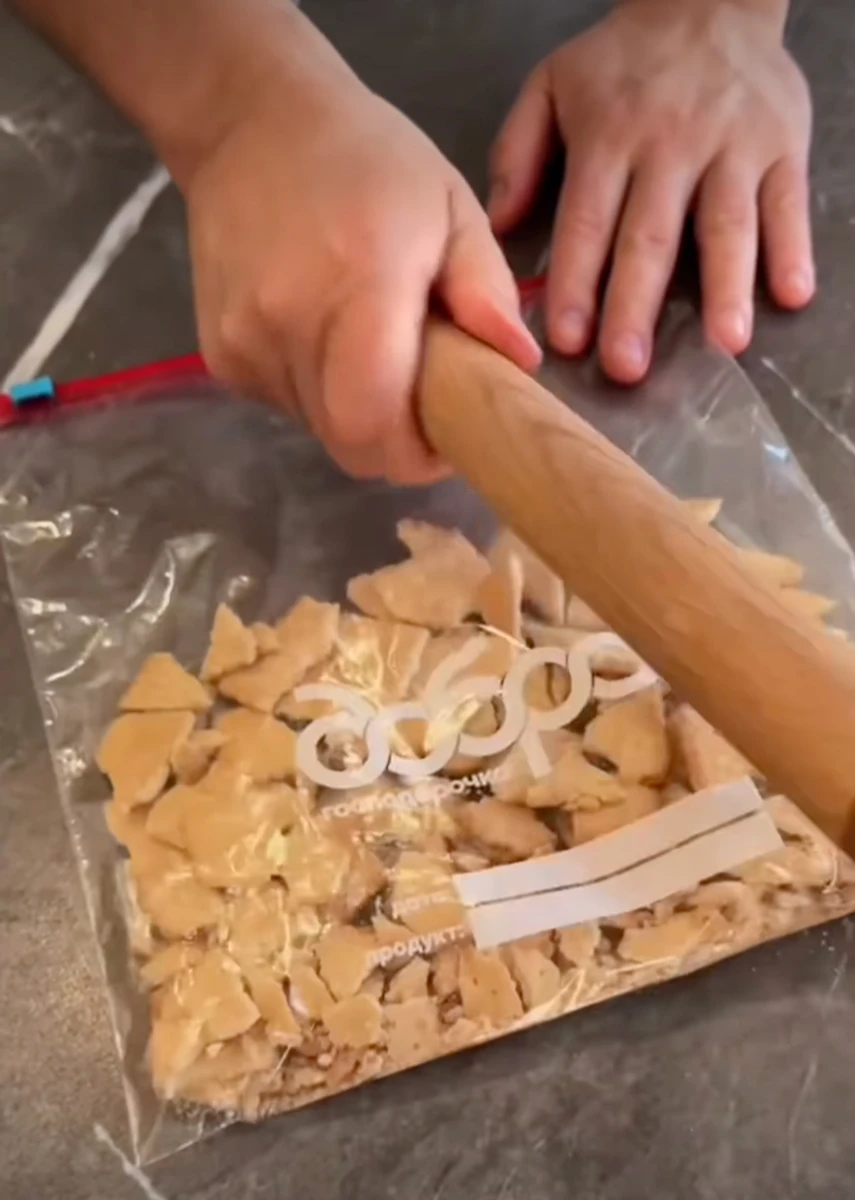 Євген Клопотенко показав, як легко зробити верхівку на паску