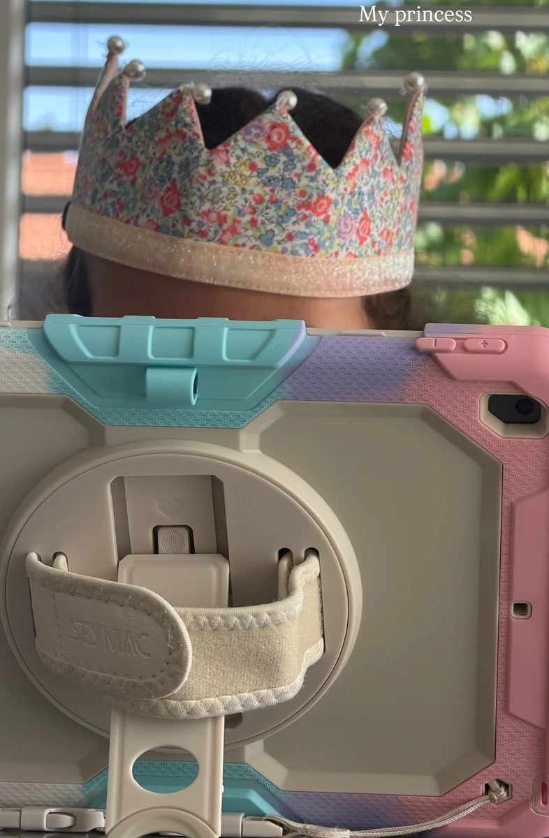 Еліна Світоліна показала миле фото 3-річної дочки у короні