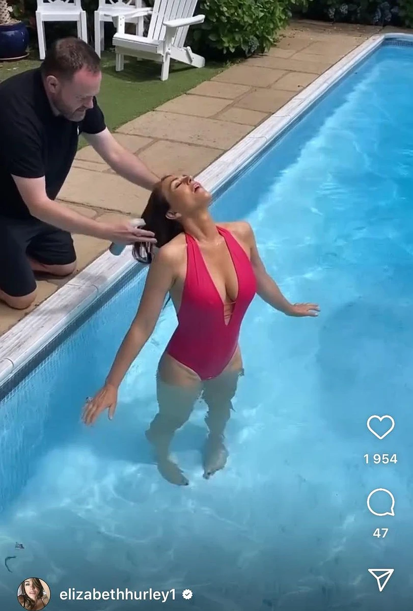 Мало хто вже пам'ятає ролі Херлі, зате всі пам'ятають її численні фото в купальниках 