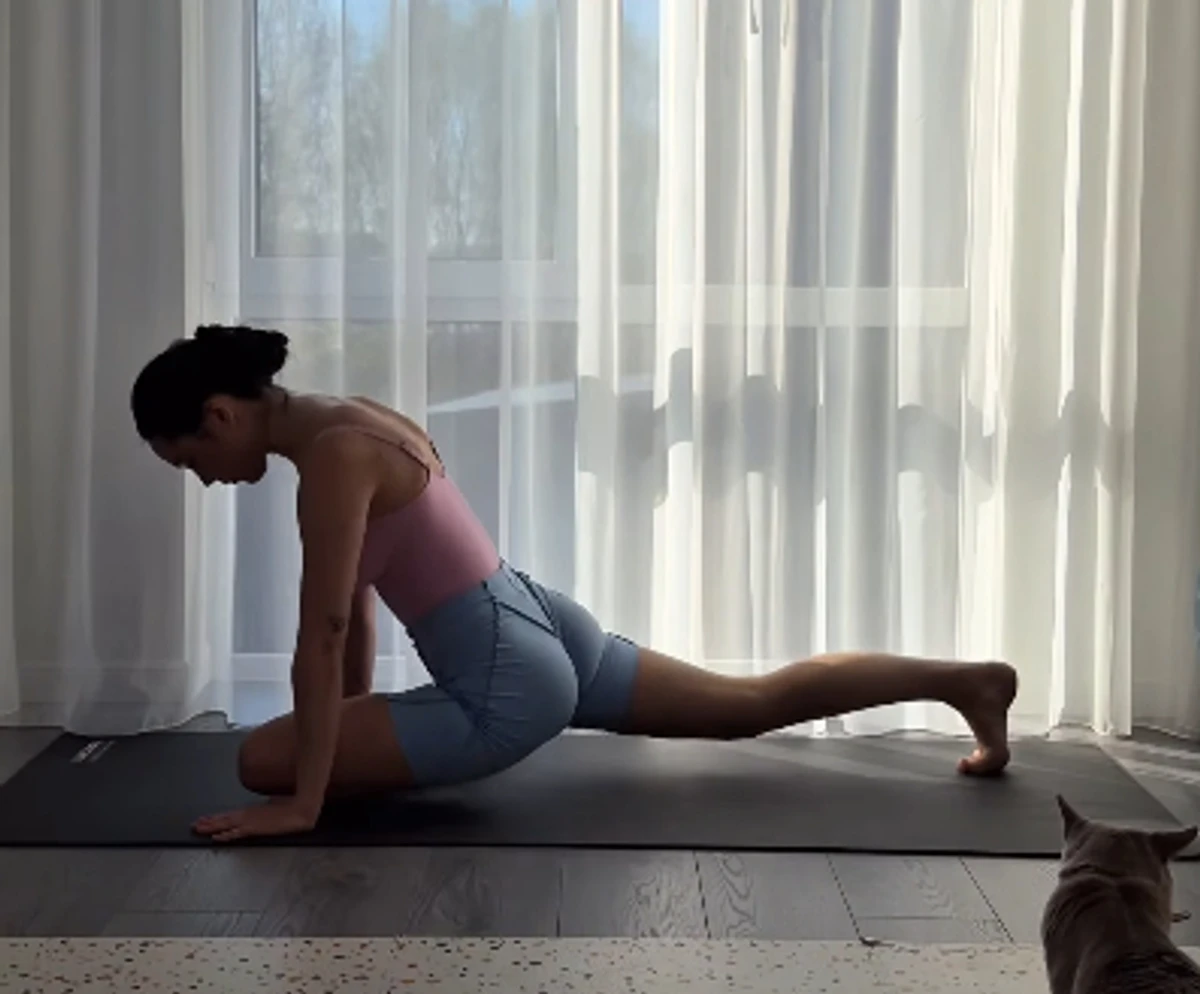 Наталія Татарінцева показала вправи для жіночого здоров'я