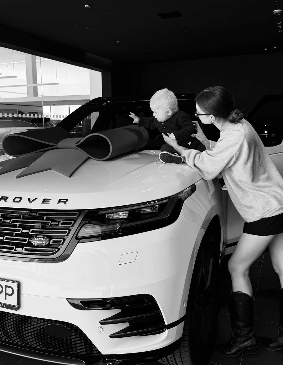 Катя Остапчук показала новий автомобіль