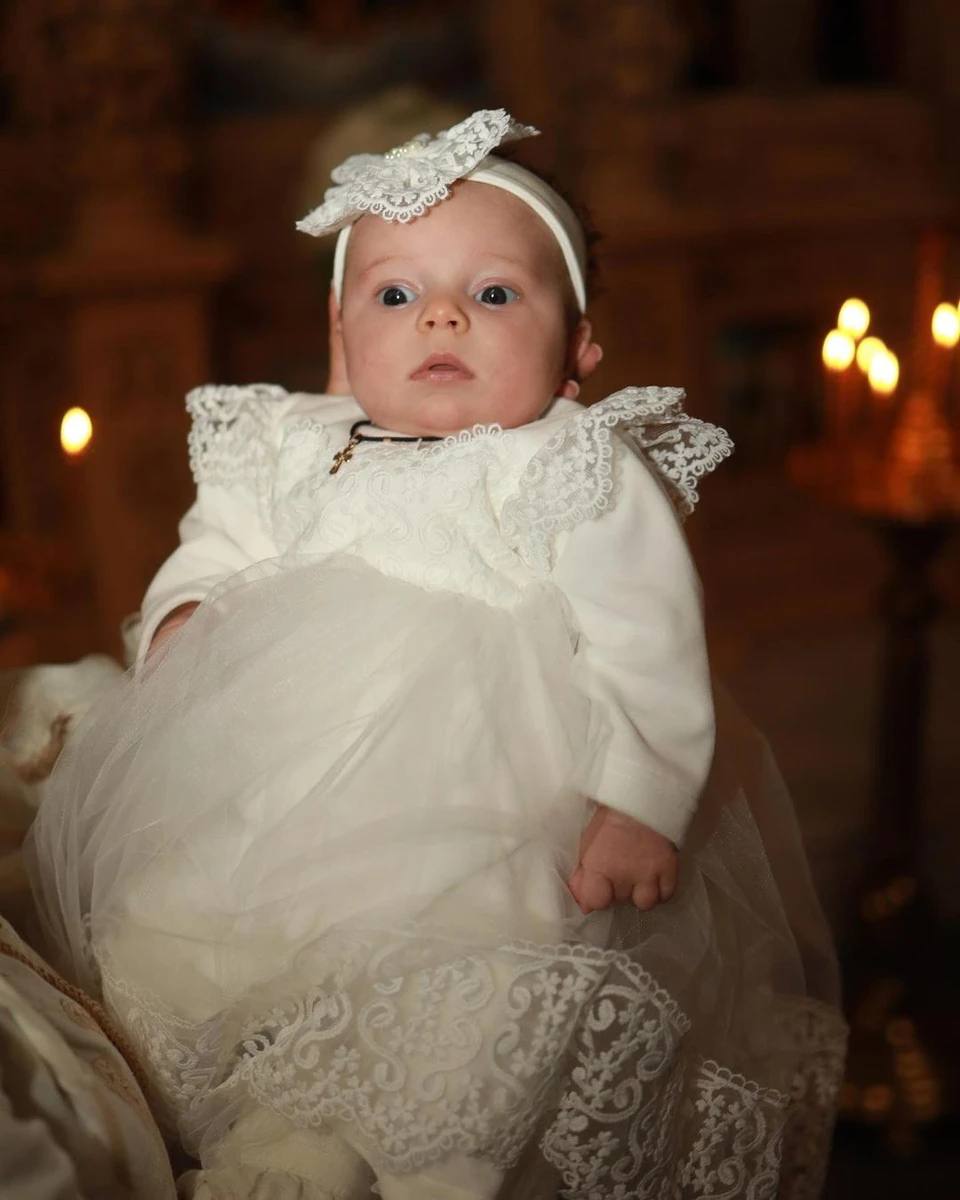 Обличчя молодшої доньки Ребрик показала вперше 