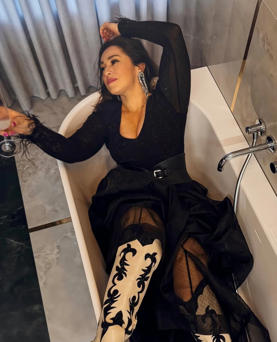 Наталка Карпа з декольте показалась у ванній