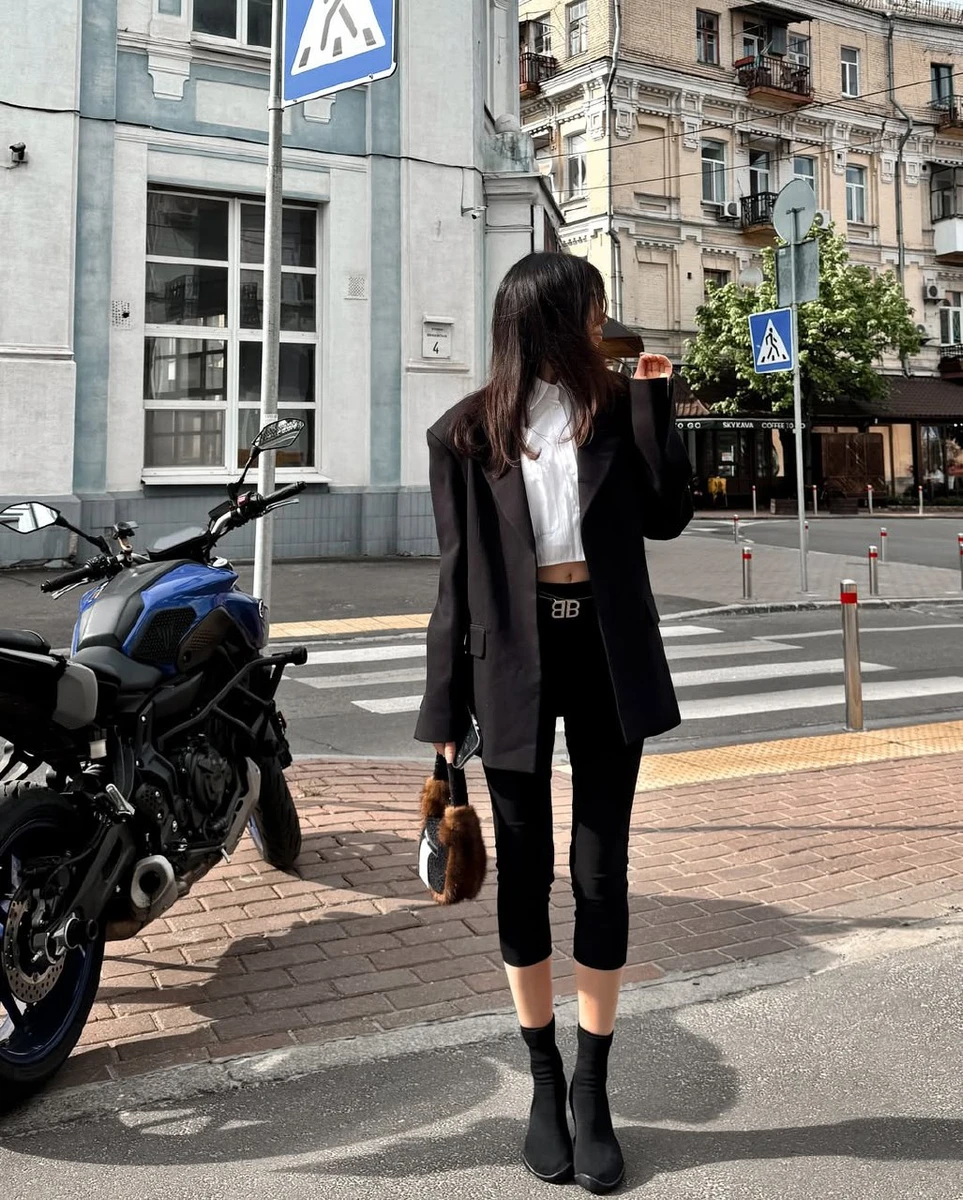 Надя Дорофєєва у стильному луці