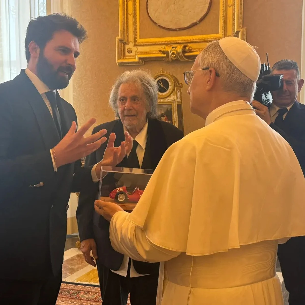 Аль Пачіно і Папа Римський Лев