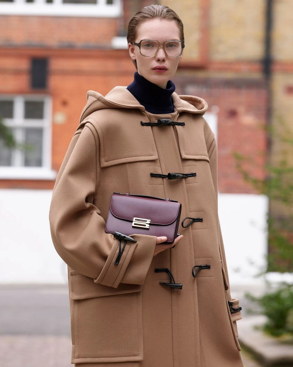 Бежеве пальто на осінь