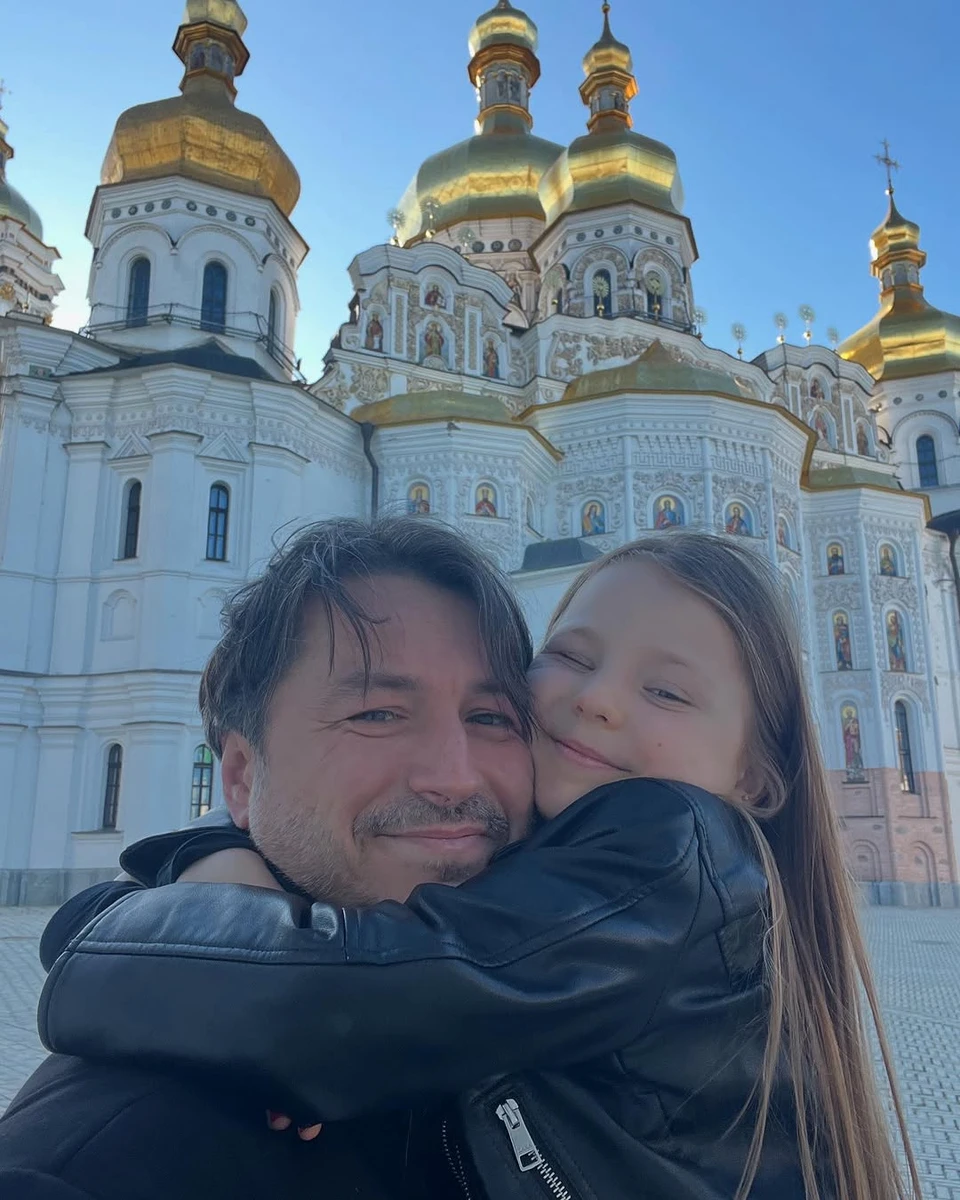 Сергій Притула показав обійми з донькою біля Лаври