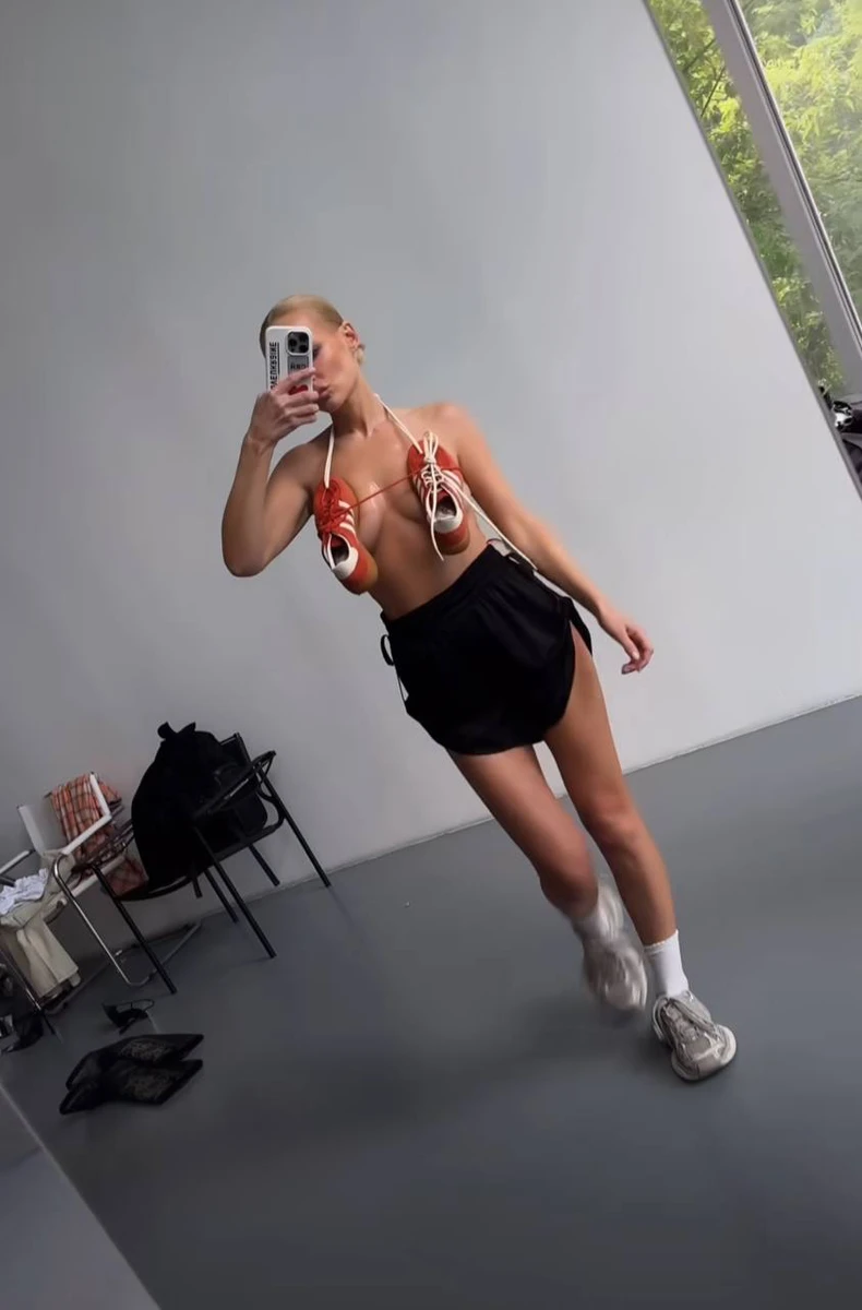 Готочкіна топлес