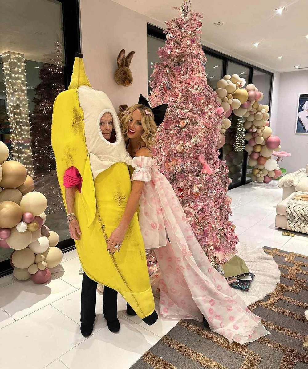 Джуді, як і її донька, тямить у веселощах