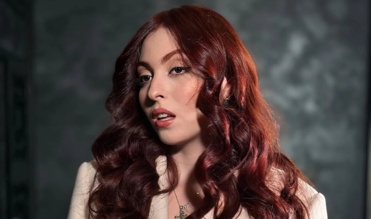 Донька Олі Полякової