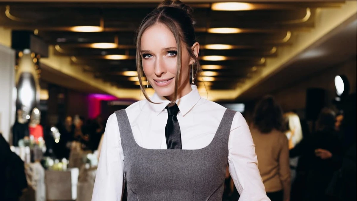 Катерина Осадча позує для фото