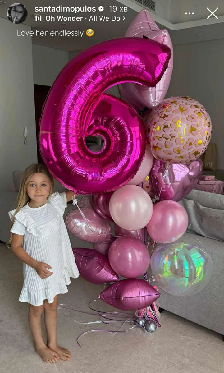 Дочці Дімопулос 6 років