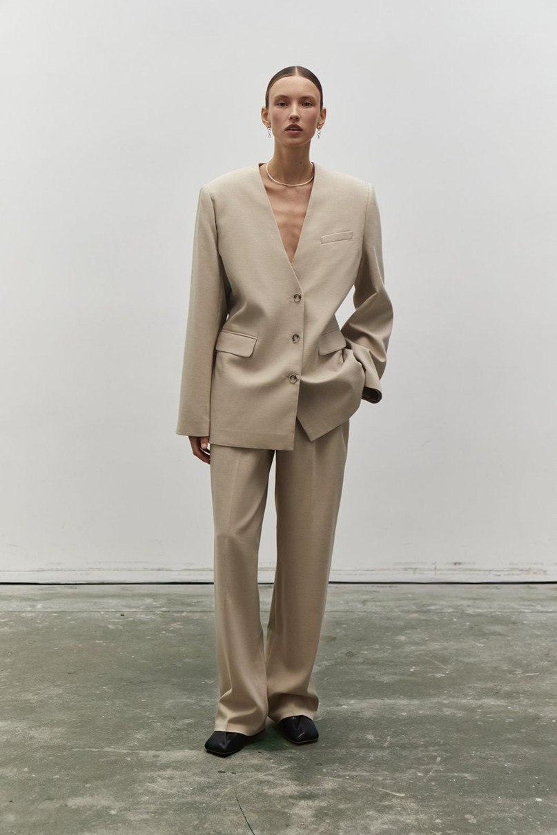 Брючний костюм