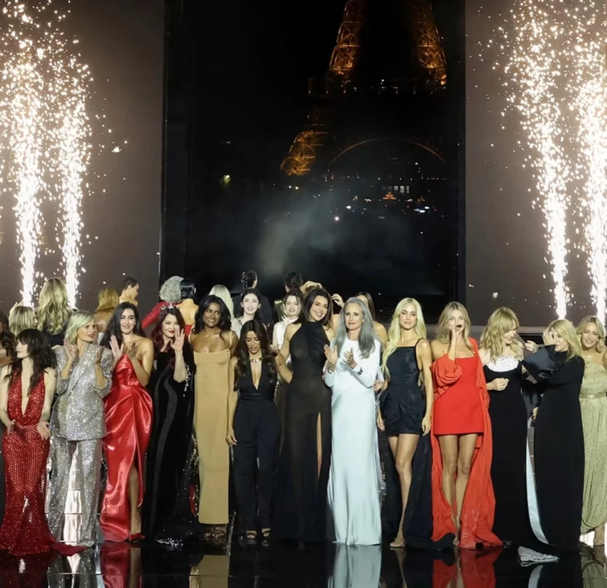 Сільченко з Діон, Дженнер та іншими зірками на шоу L'Orеal Paris