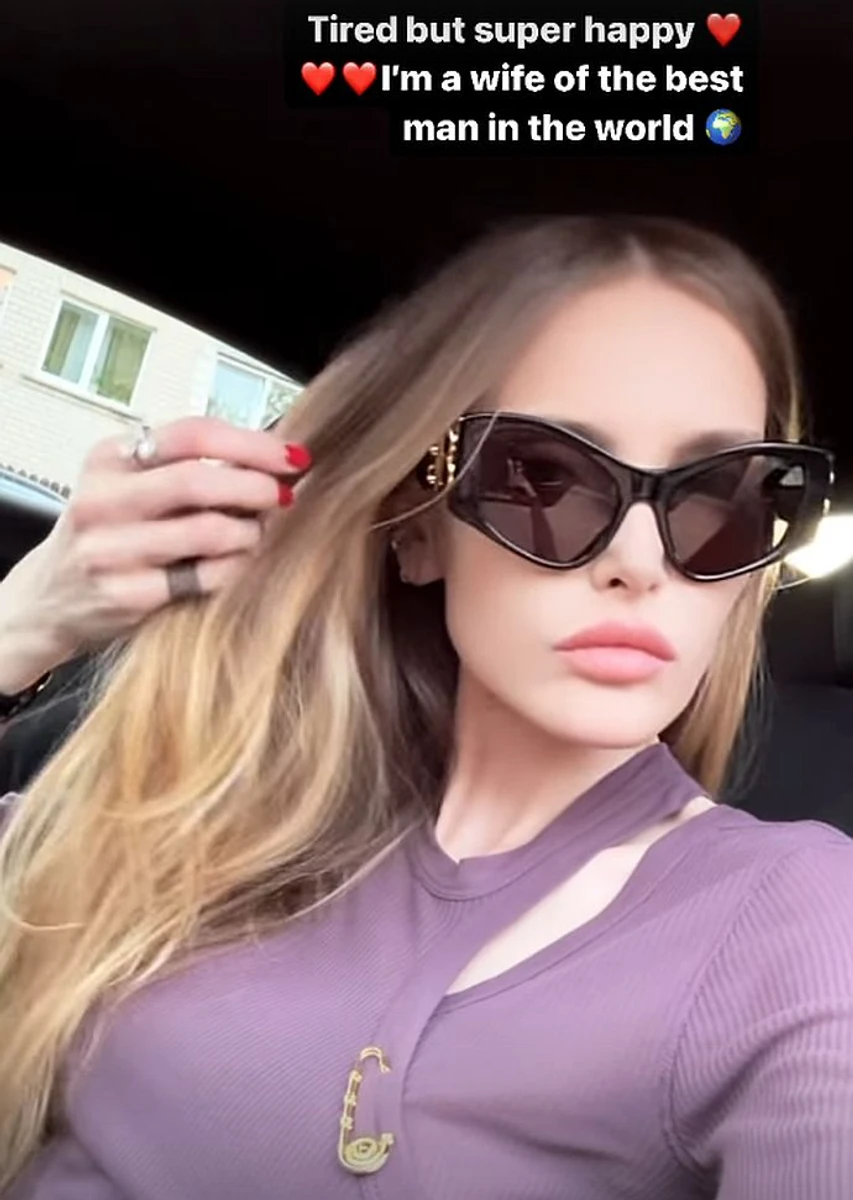 Навіть говорячи про кохання, Онопка не любить посміхатися