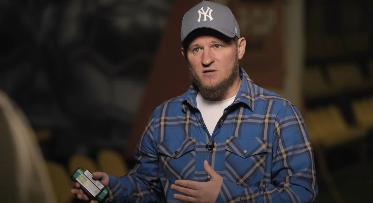 Олександр Алієв розповів про свій алкоголізм і стосунки з сином